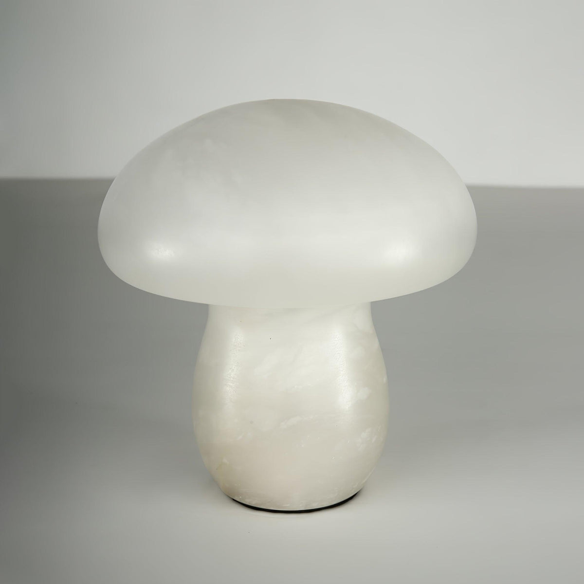 Eirarena lámpara de mesa de alabastro