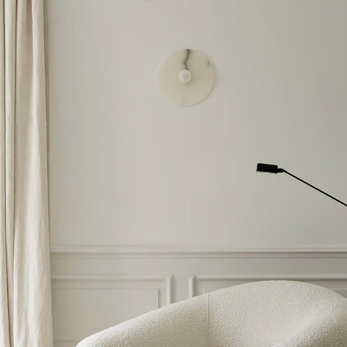 Nivaenne aplique de pared con placa trasera de alabastro