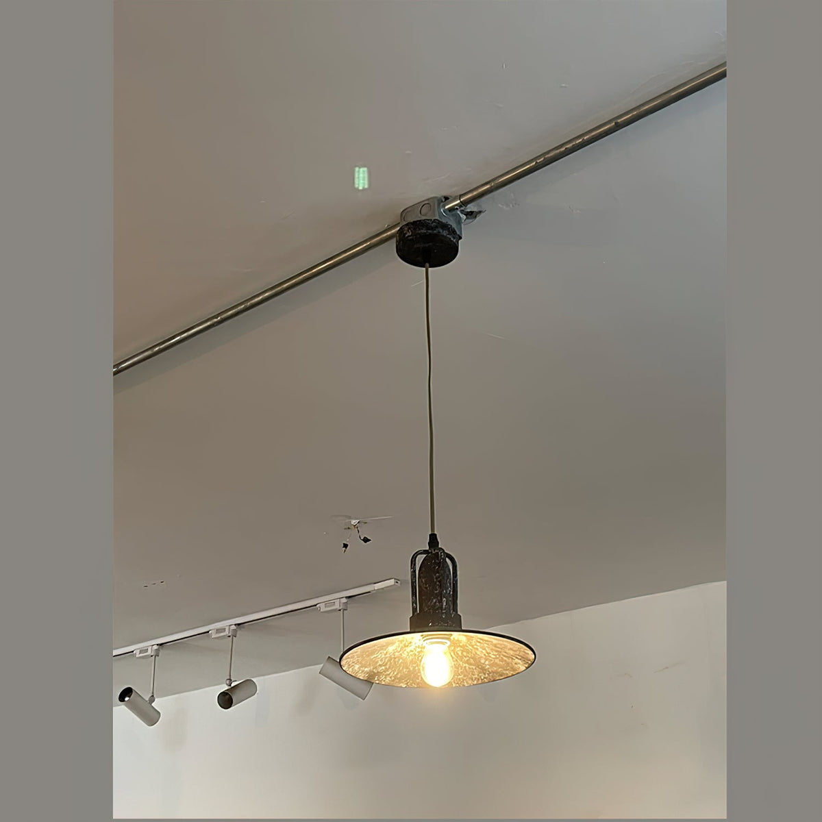 Yrvuvyi lámpara colgante moderna minimalista industrial de metal