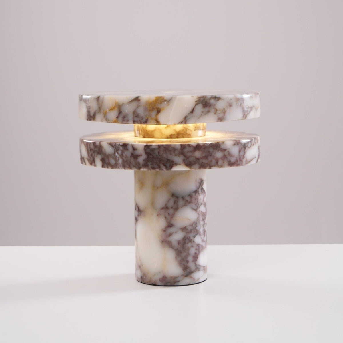 Selerine lámpara de mesa de mármol