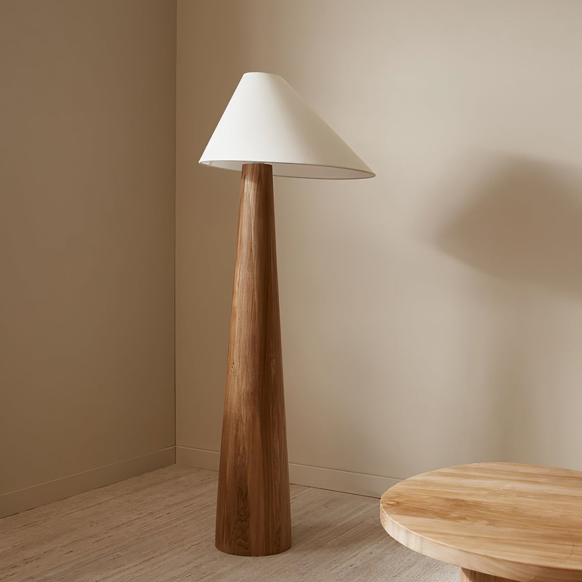 Pinnacle lámpara de pie minimalista de madera