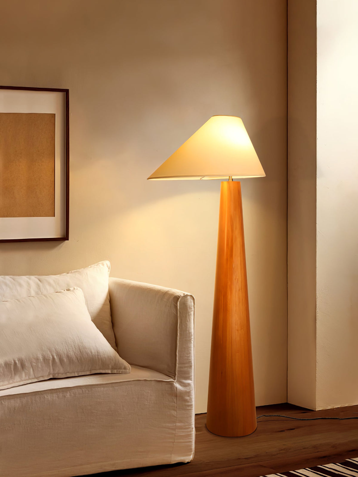 Pinnacle lámpara de pie minimalista de madera