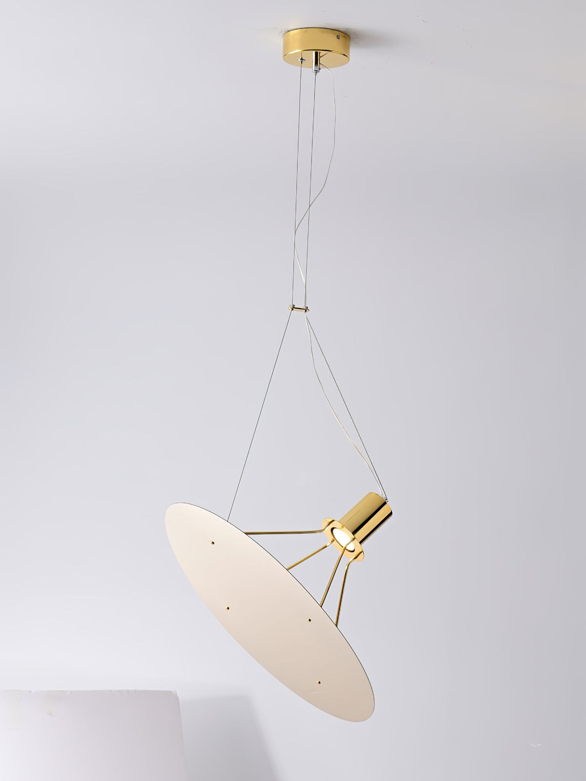 Brio lámpara colgante minimalista de acero