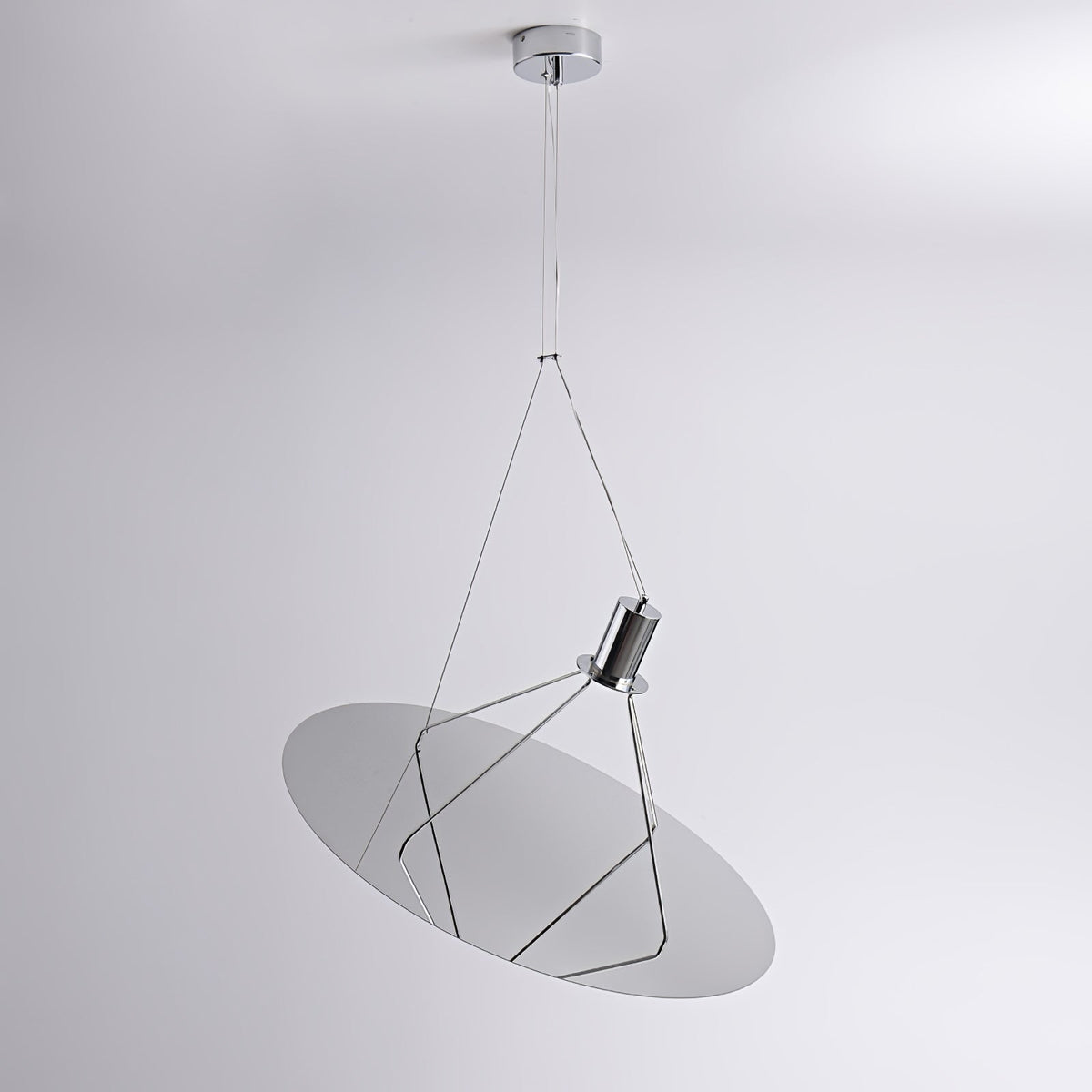 Brio lámpara colgante minimalista de acero