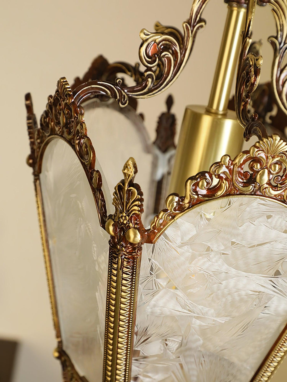 Auririelle lámpara colgante de latón estilo Imperio antiguo y elegante