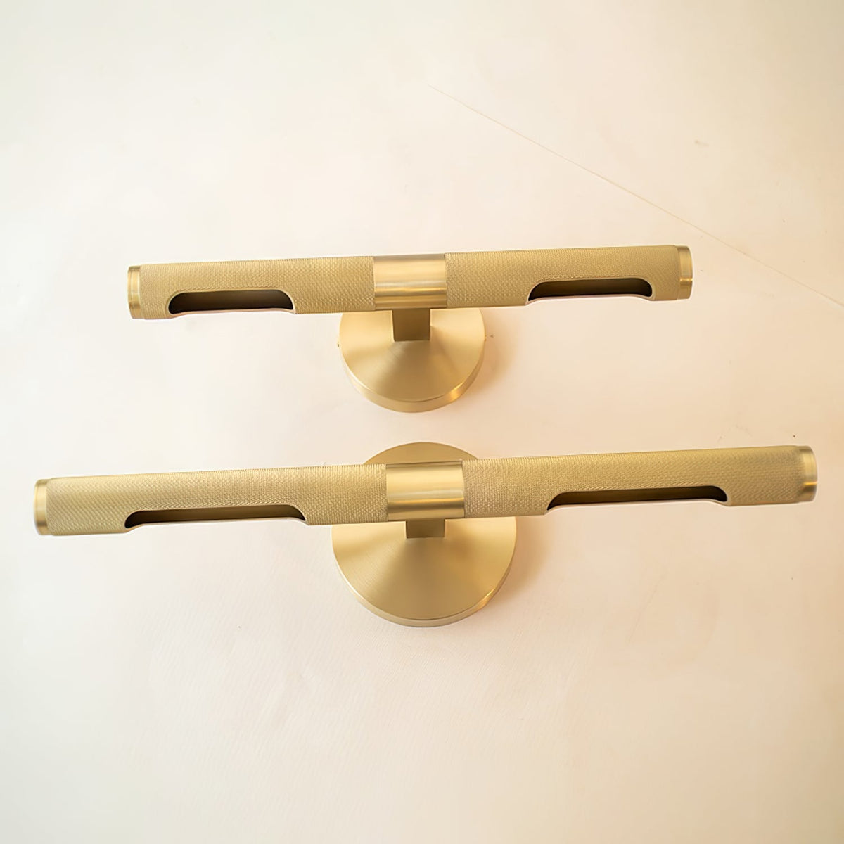 Sano aplique de pared moderno de latón LED