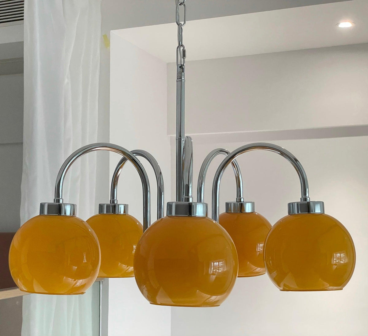 Liororian lámpara de araña con globos de vidrio amarillo