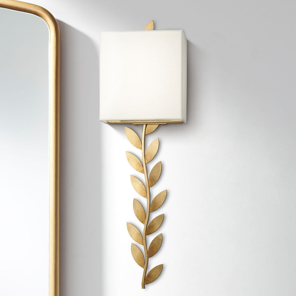 Plotuvyo aplique de pared moderno minimalista Grove de metal, latón y tela