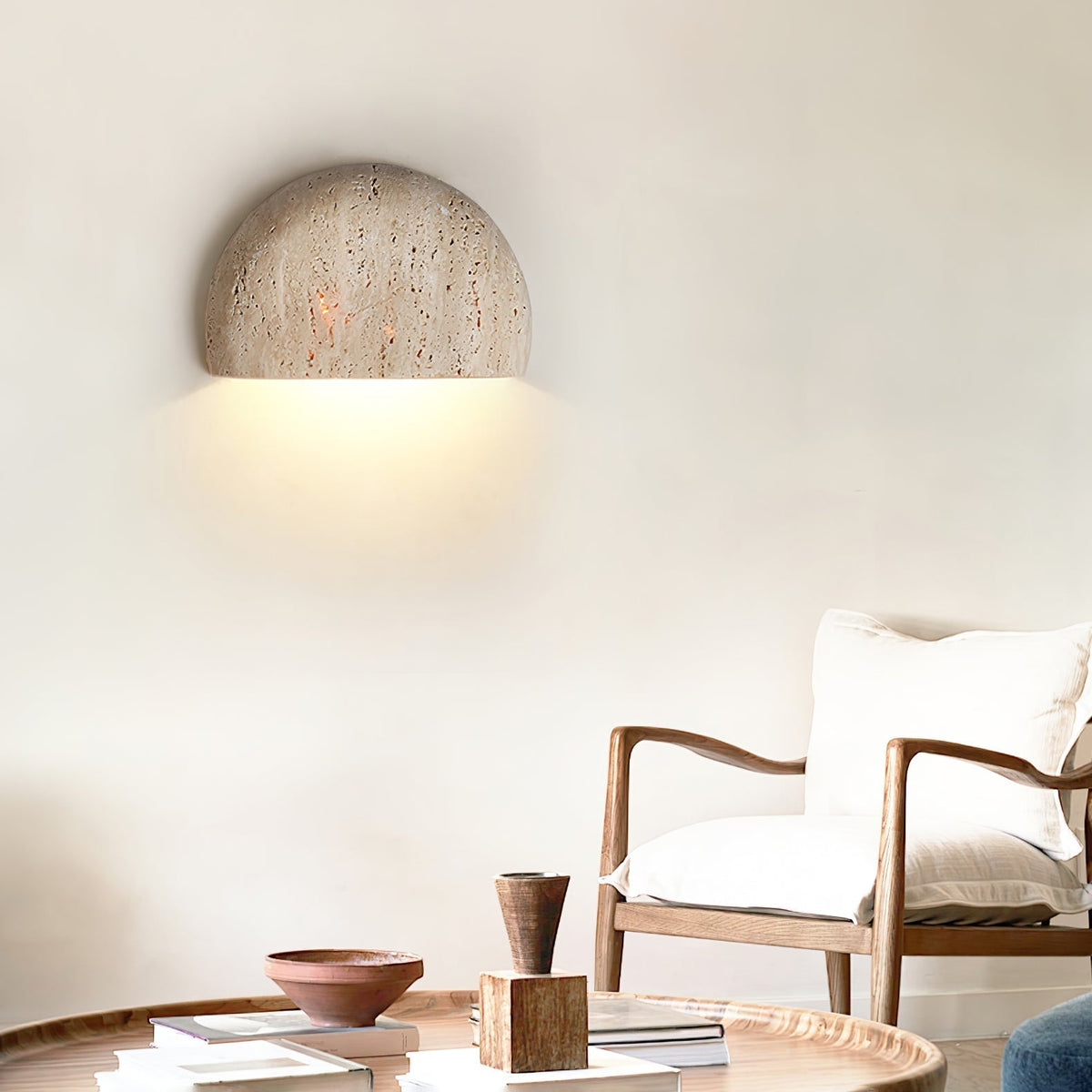 Armarel aplique de pared Half Moon de travertino