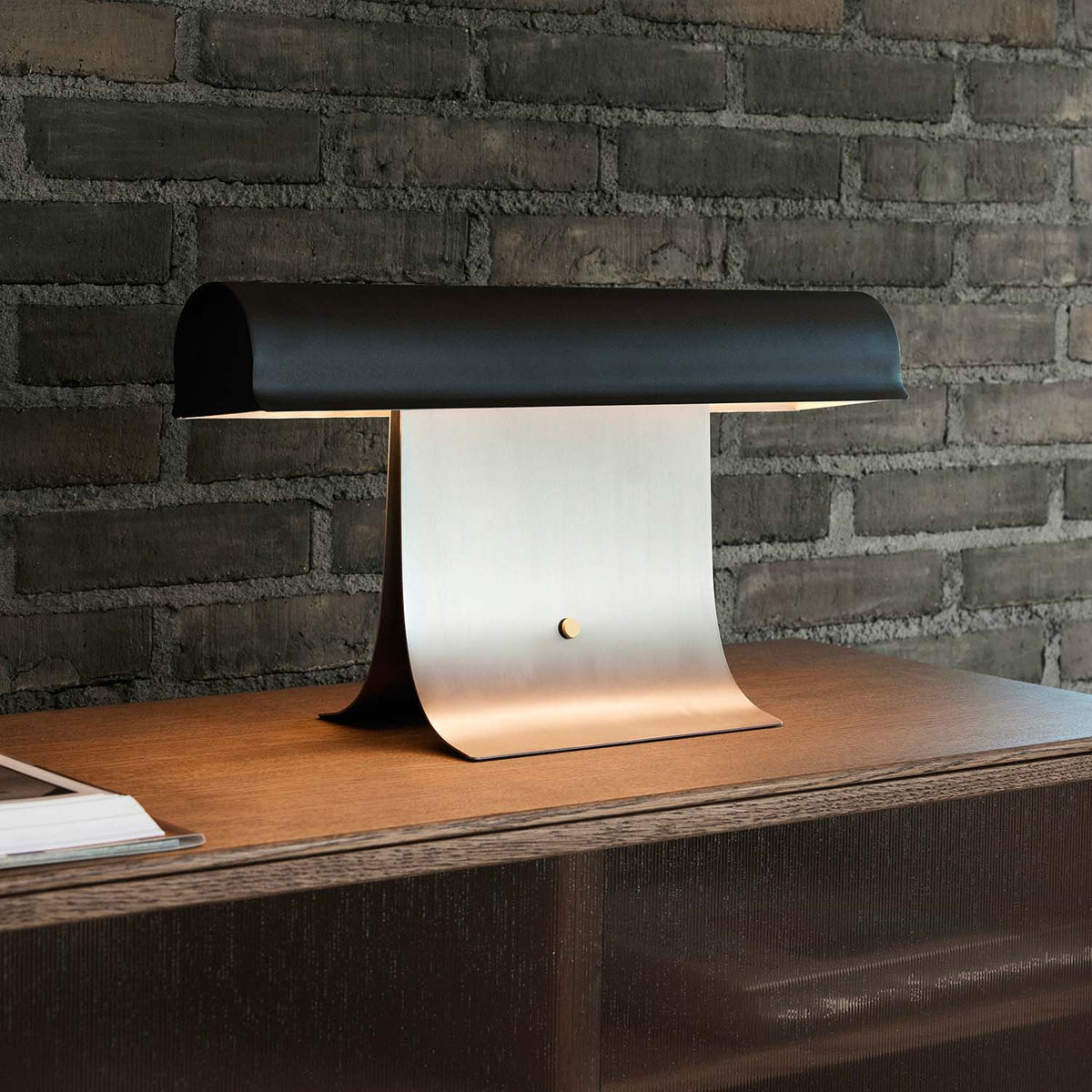 Liorven lámpara de mesa industrial de acero