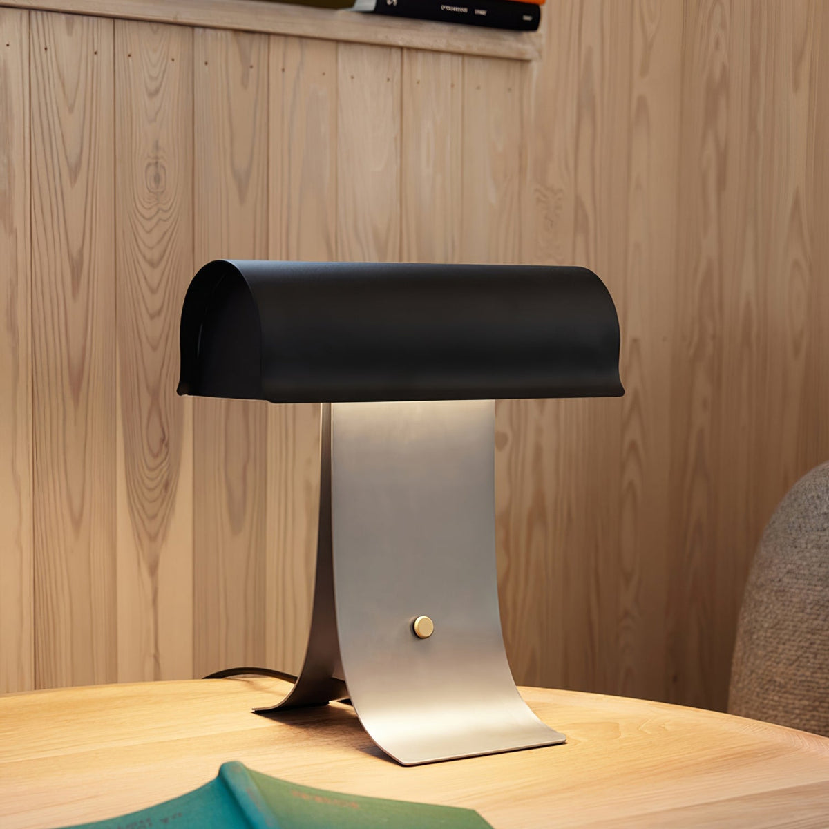 Liorven lámpara de mesa industrial de acero