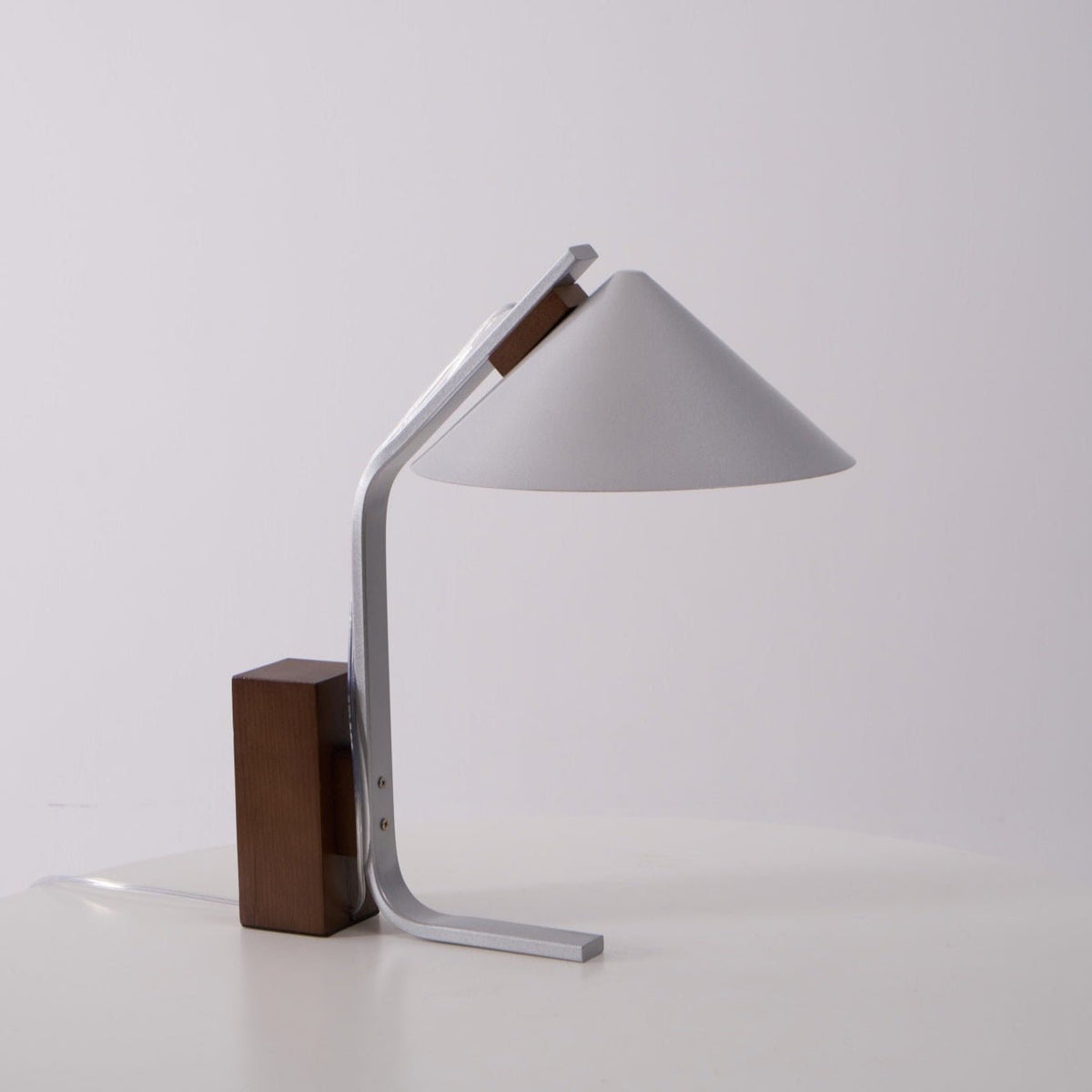 Ireld lámpara de mesa moderna