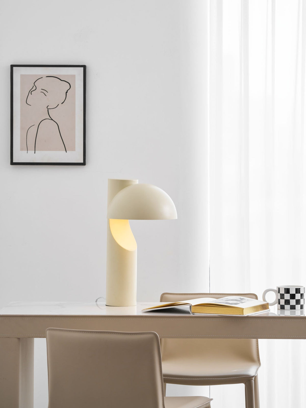 Belviora lámpara de mesa minimalista