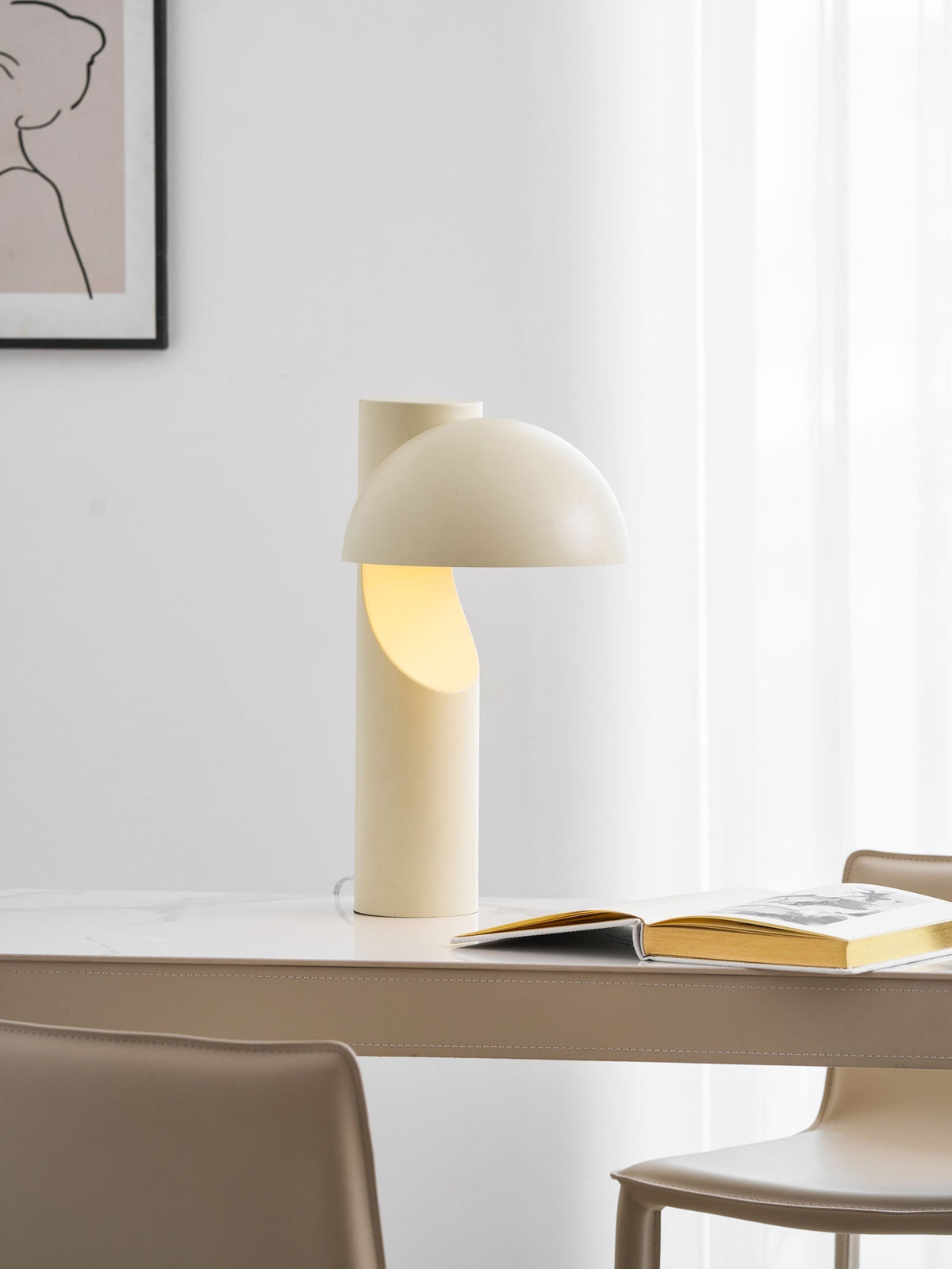 Belviora lámpara de mesa minimalista
