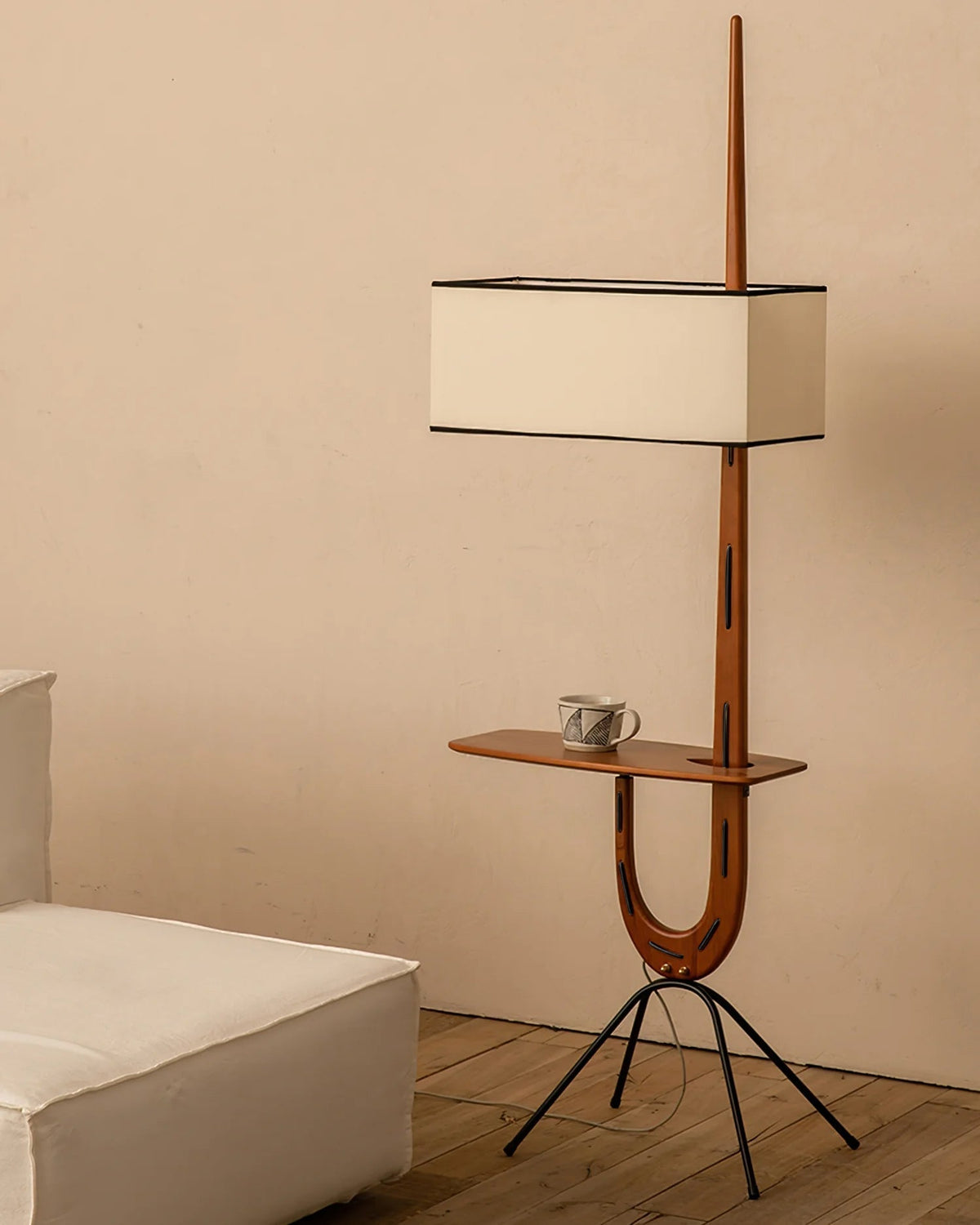 Vemara lámpara de pie de madera estilo mid-century