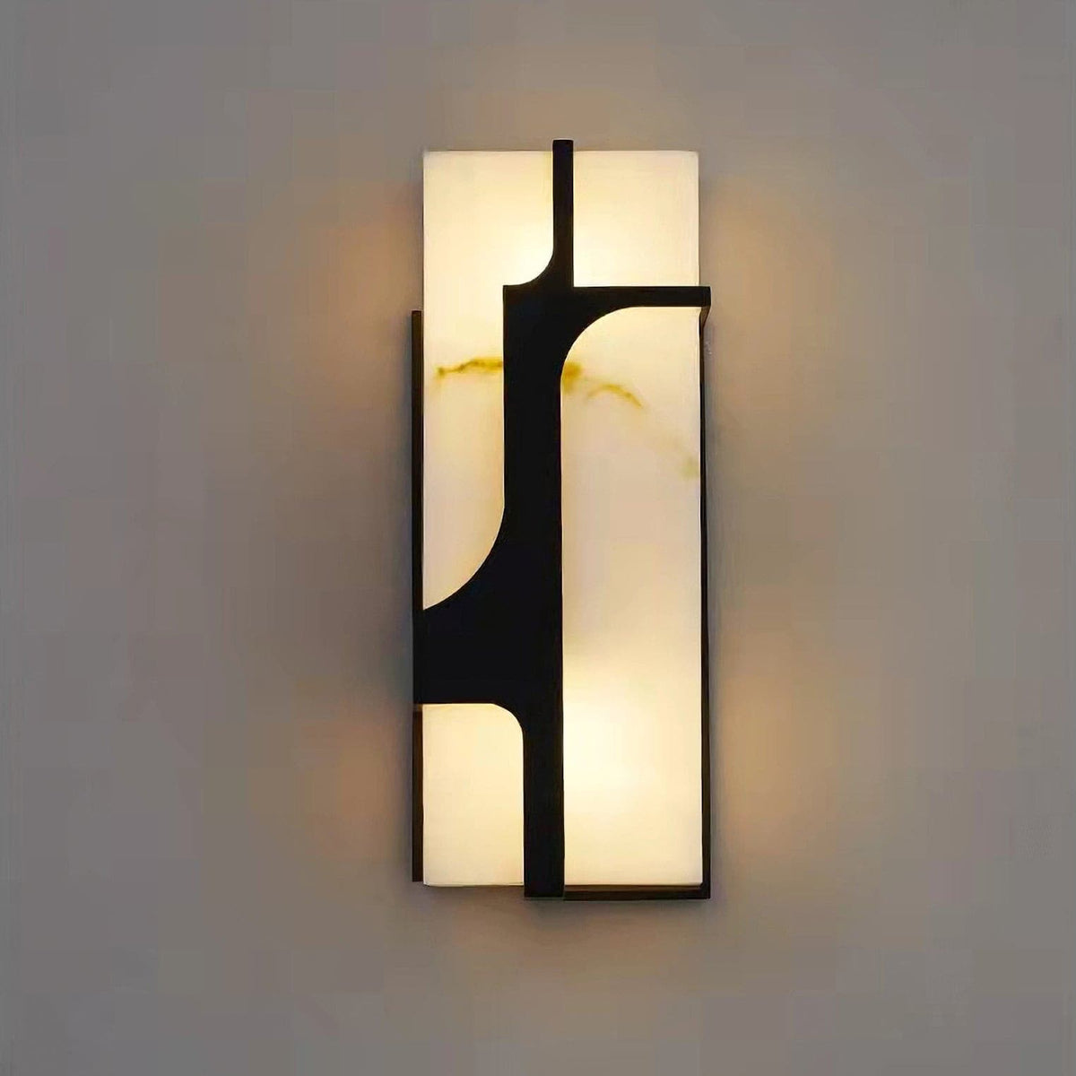 Ariel aplique de pared alabastro y latón Elegancia
