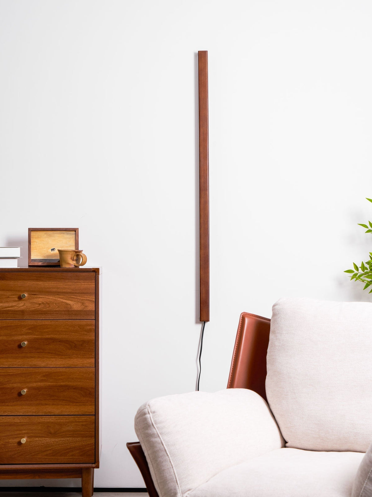 Bryf aplique de pared lineal de madera con enchufe enchufable