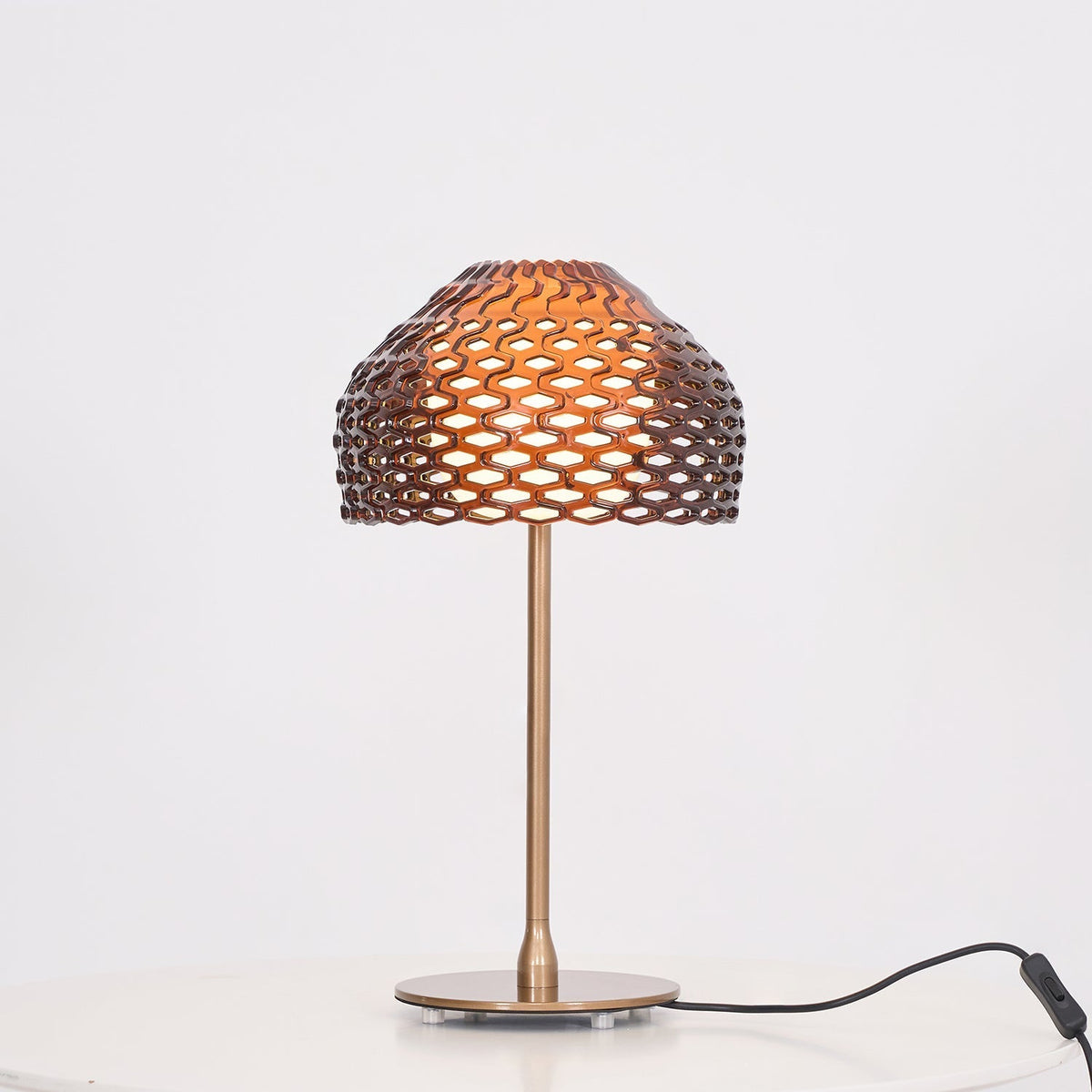 Vintace lámpara de mesa industrial de plástico