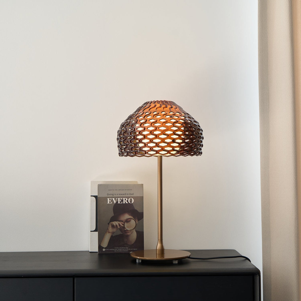 Vintace lámpara de mesa industrial de plástico