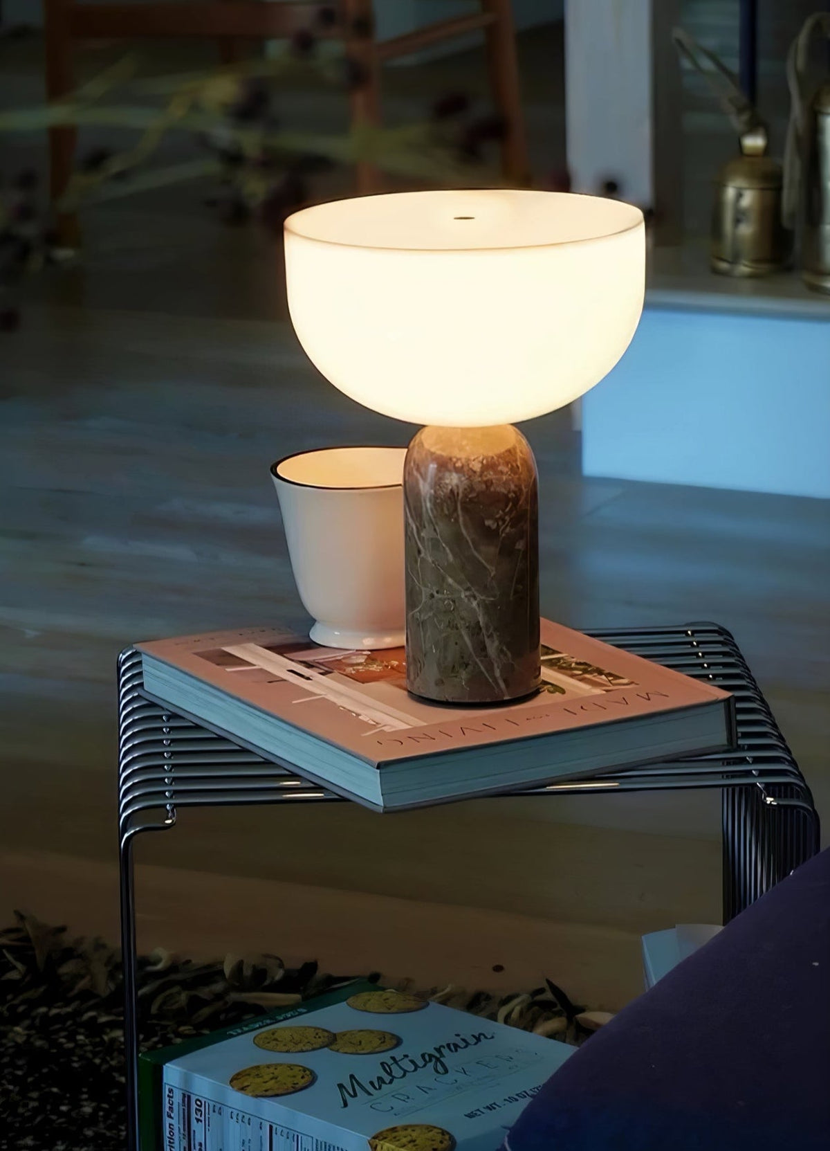 Vicky lámpara de mesa minimalista de mármol