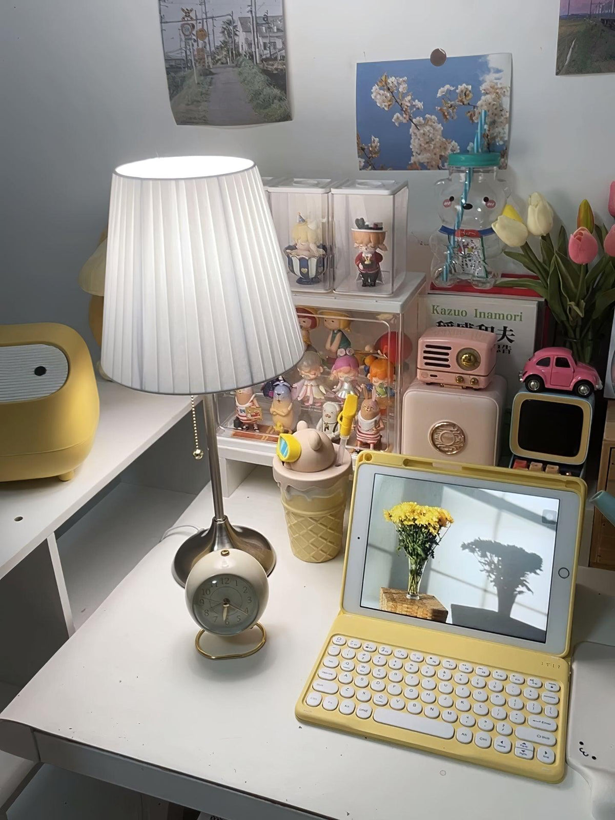 Simplicity lámpara de mesa con pantalla de tejido plisado