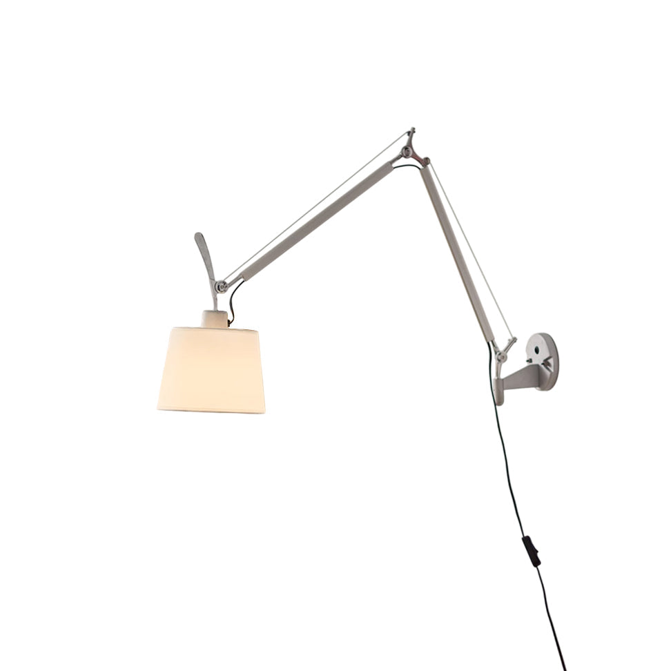 Costanza aplique de pared regulable con cableado fijo enchufable