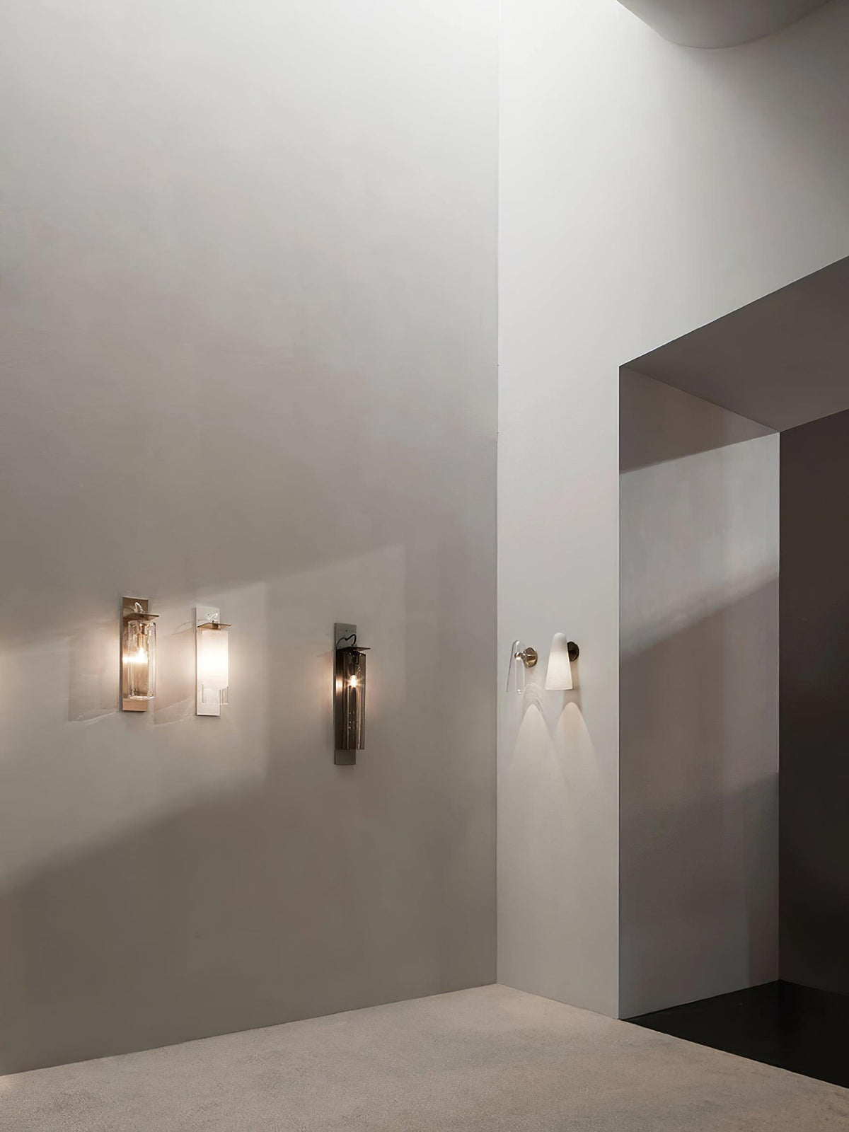 Lioririella aplique de pared con pantalla de vidrio cónico