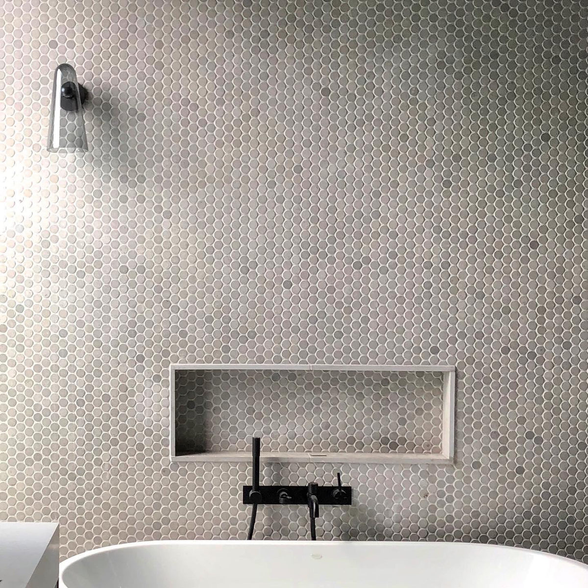 Lioririella aplique de pared con pantalla de vidrio cónico