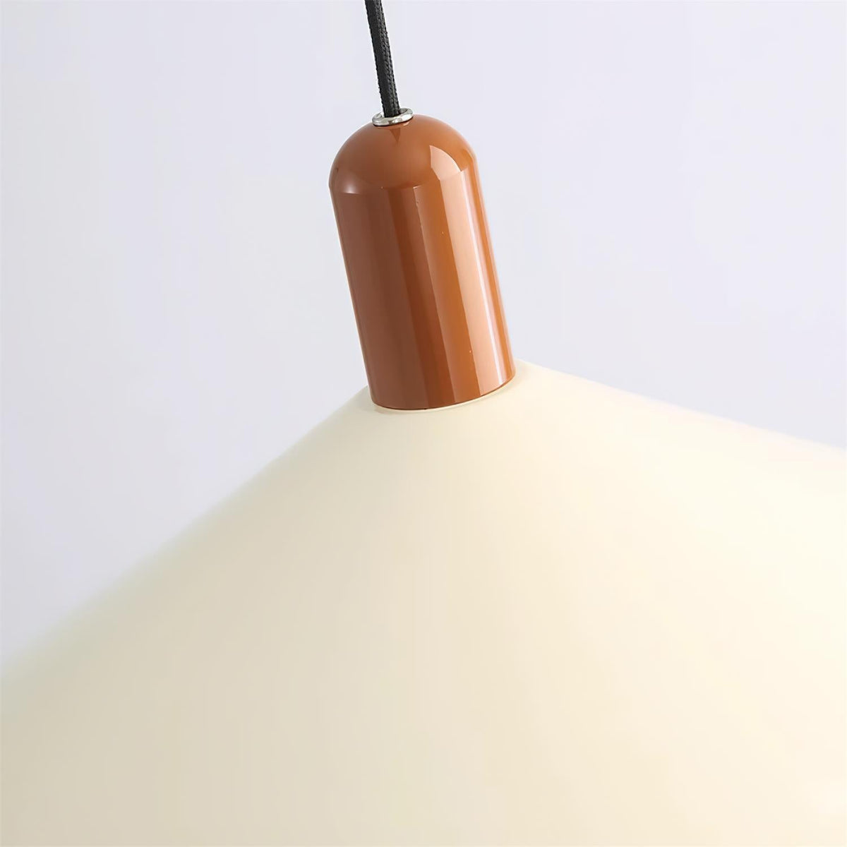 Lámpara colgante LED minimalista cónica para comedor
