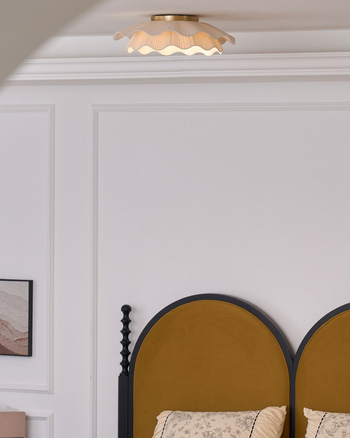 Mylirira lámpara de techo Premium elegancia onda con pantalla de tejido y acabado en latón