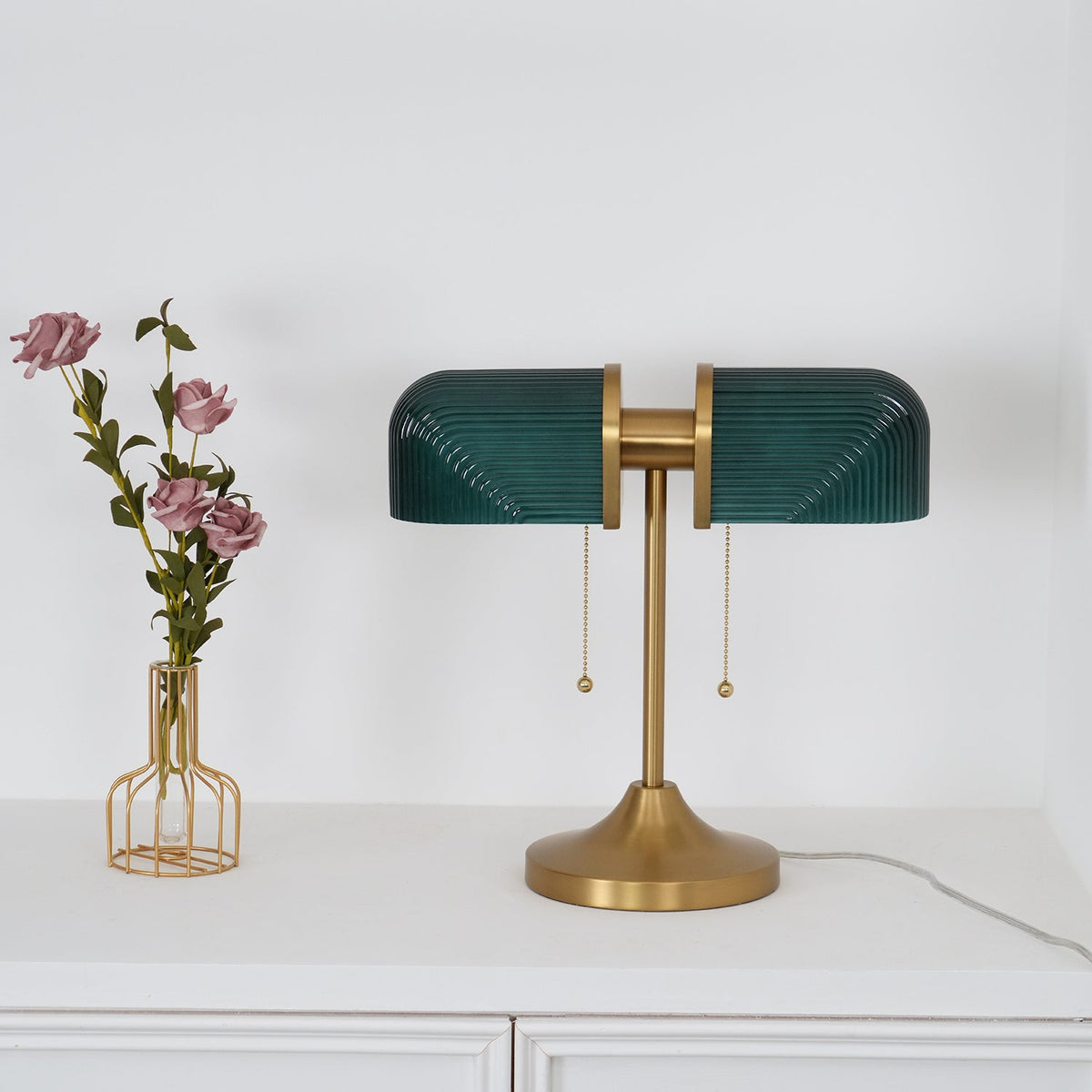 Gorven lámpara de mesa industrial