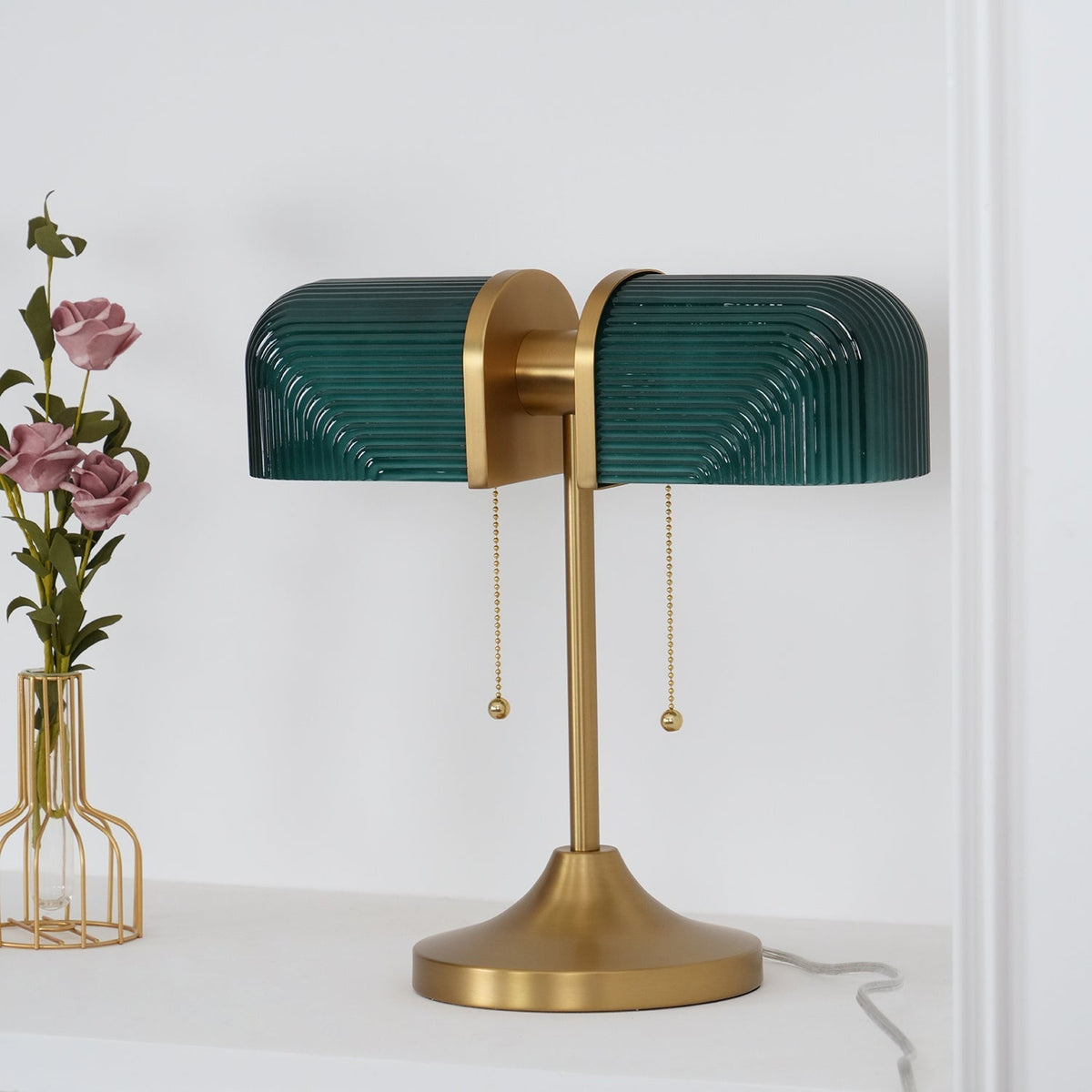 Gorven lámpara de mesa industrial