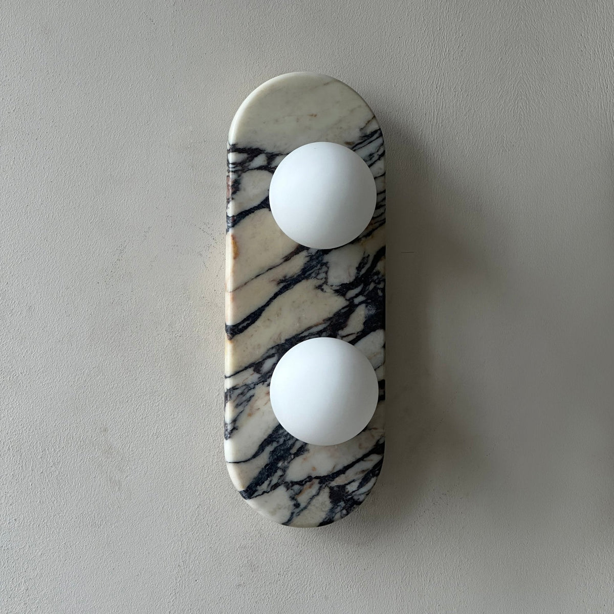 Eirenise aplique de pared Elegancia vidrio mármol Único
