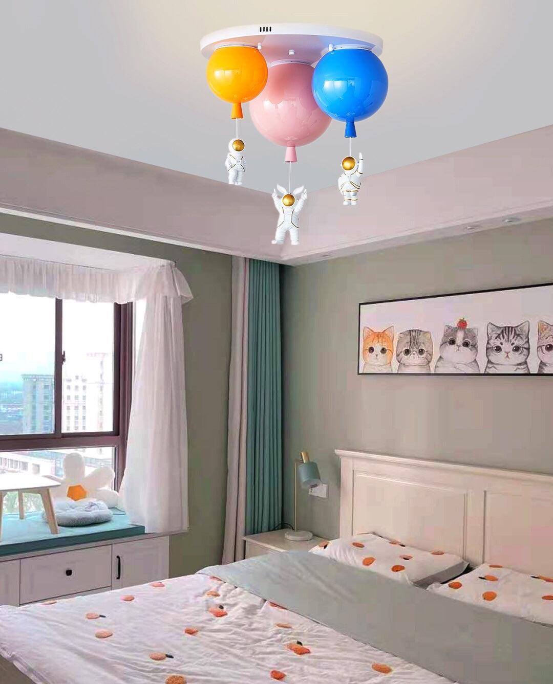 Lumanelle lámpara de techo Astronaut Glossy Balloon para habitación infantil