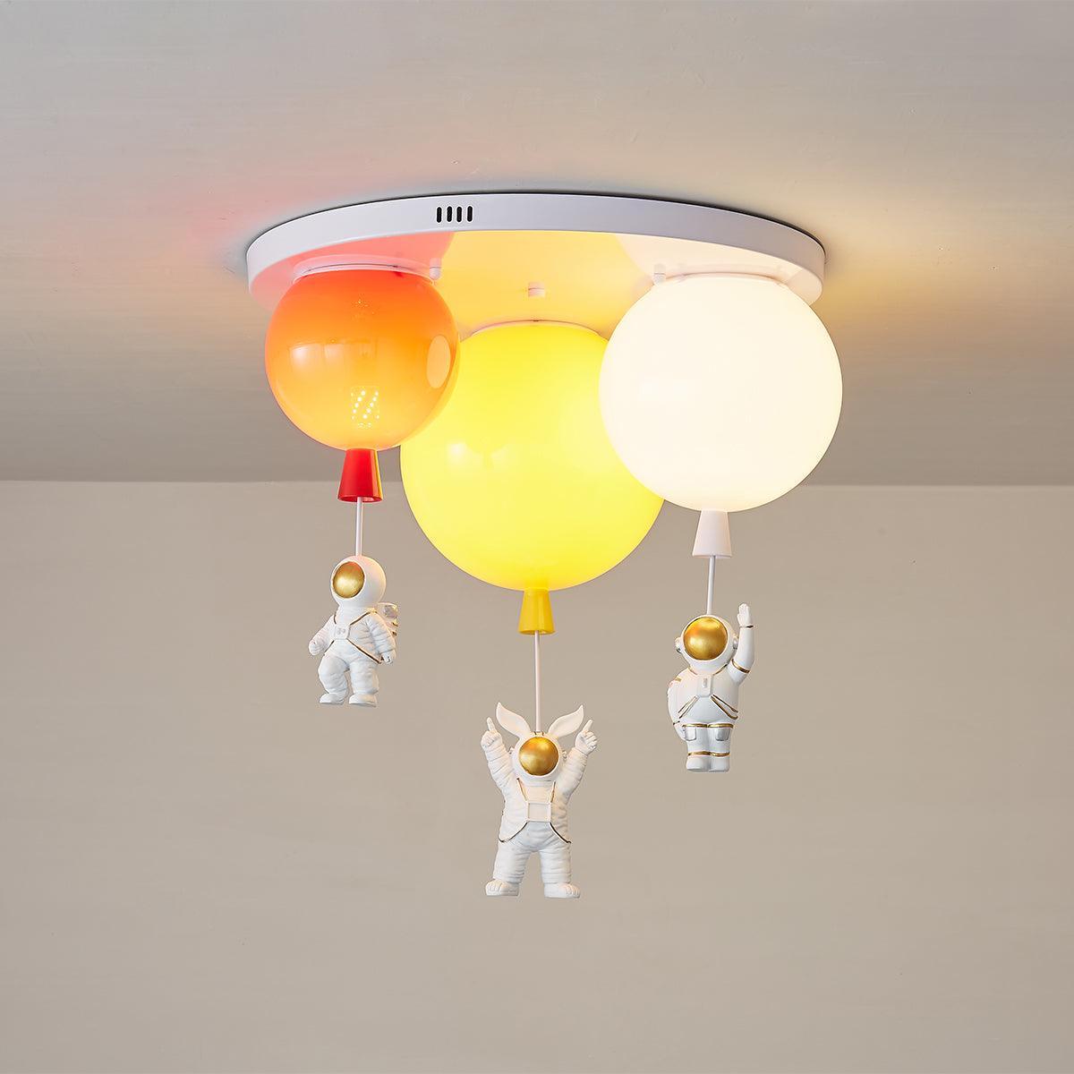 Lumanelle lámpara de techo Astronaut Glossy Balloon para habitación infantil