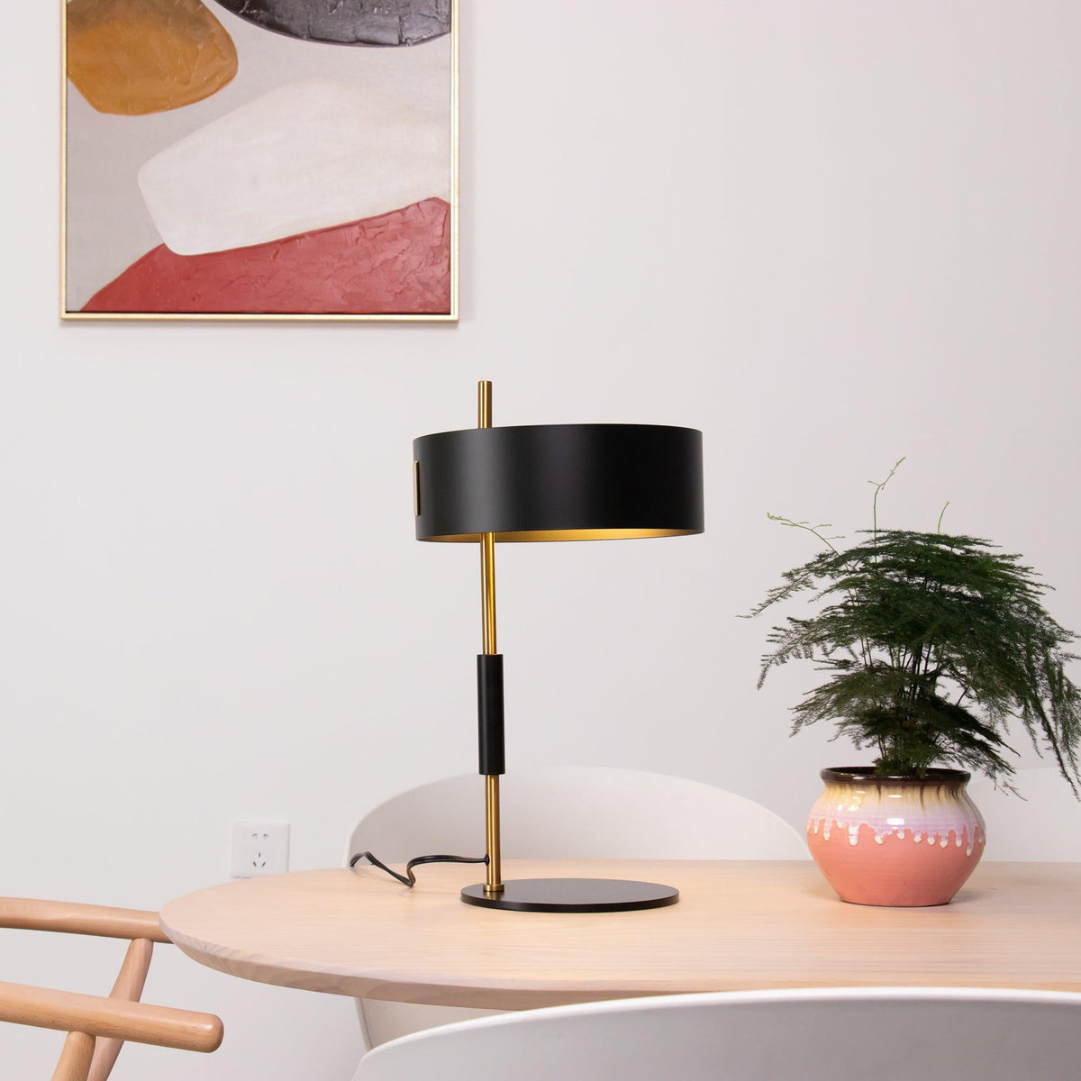 Zenith lámpara de mesa minimalista