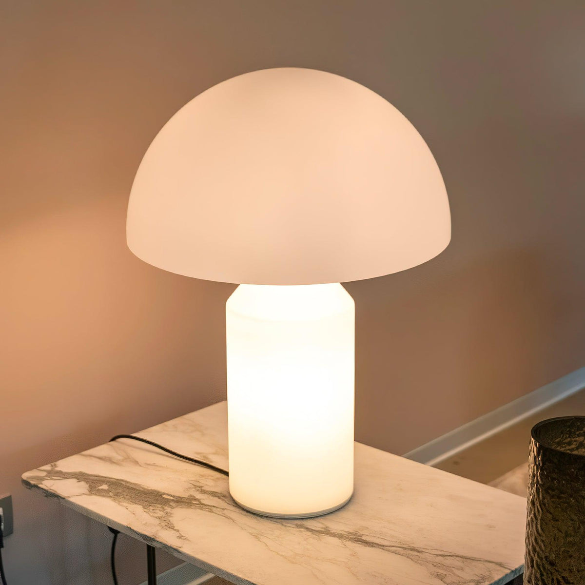 Hesrin lámpara de mesa artística de vidrio