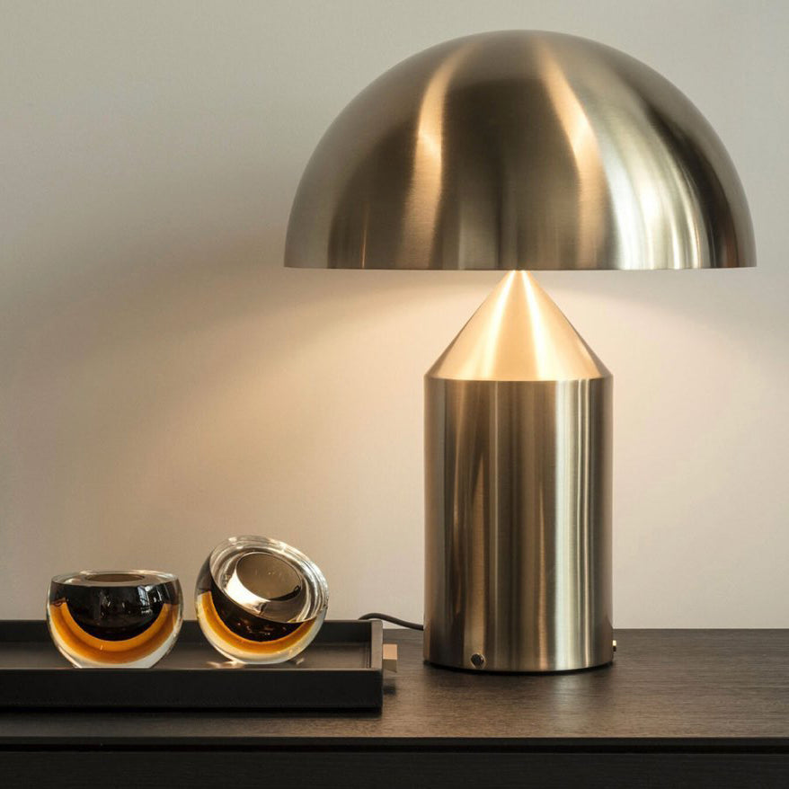 Selisina lámpara de mesa industrial minimalista