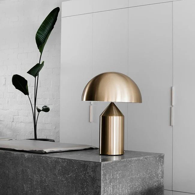 Selisina lámpara de mesa industrial minimalista