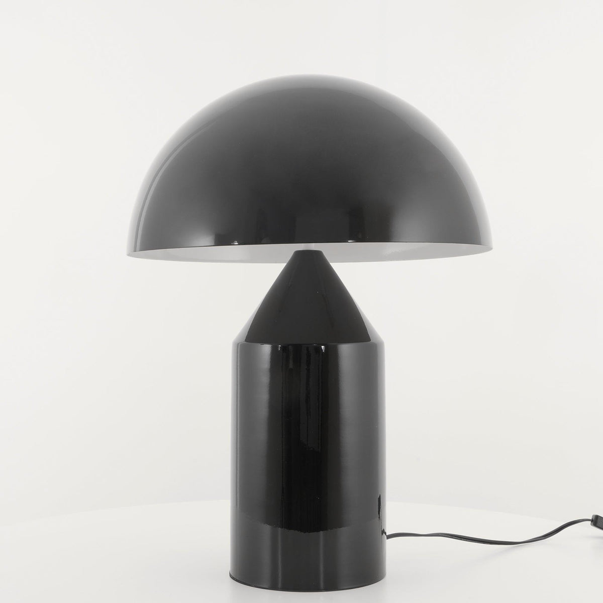Selisina lámpara de mesa industrial minimalista