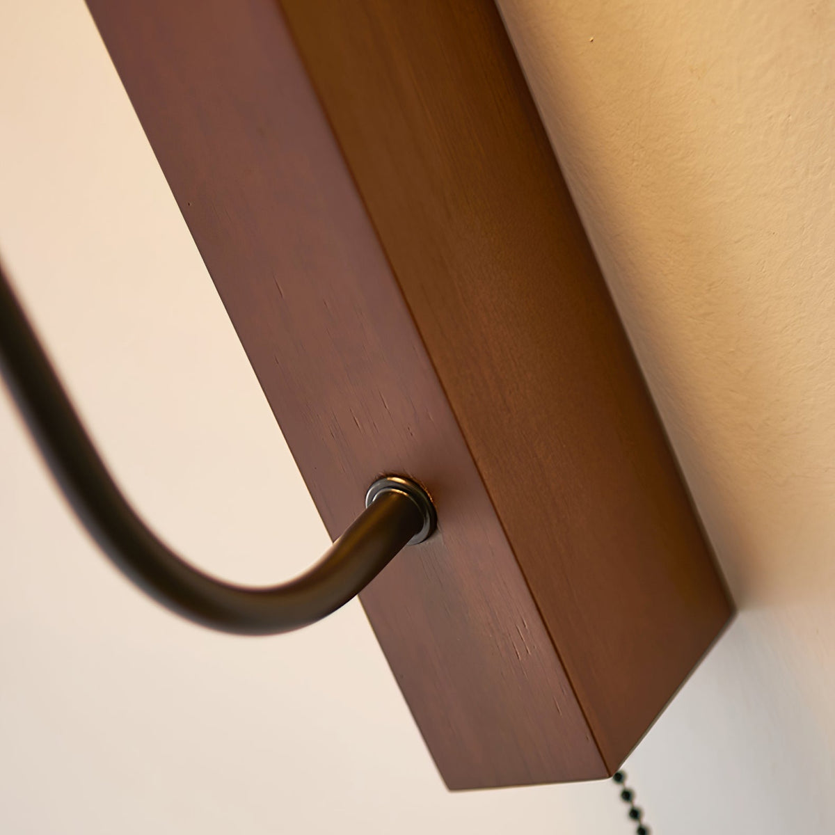 Viphayra aplique de pared con brazo articulado en travertino