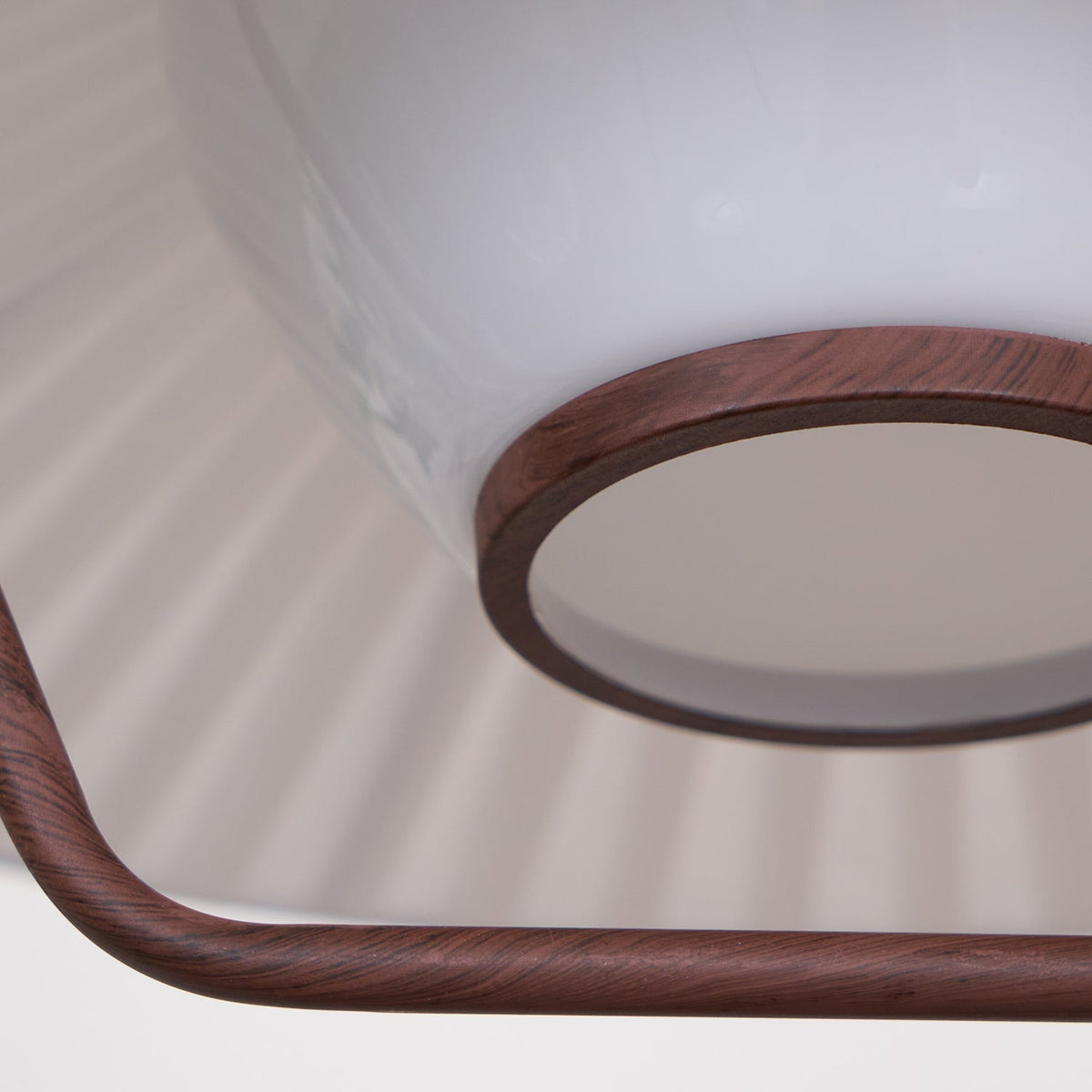 Vionne lámpara colgante de madera y blanco estilo mid-century