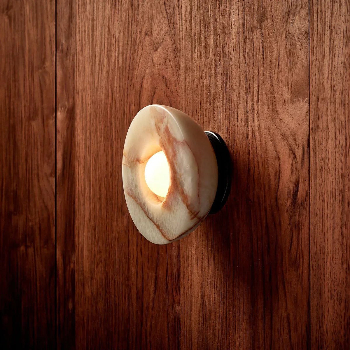Jade Deisgn Wall Lamp