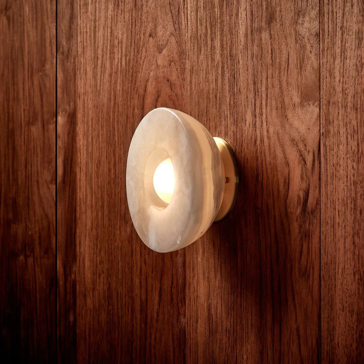 Jade Deisgn Wall Lamp