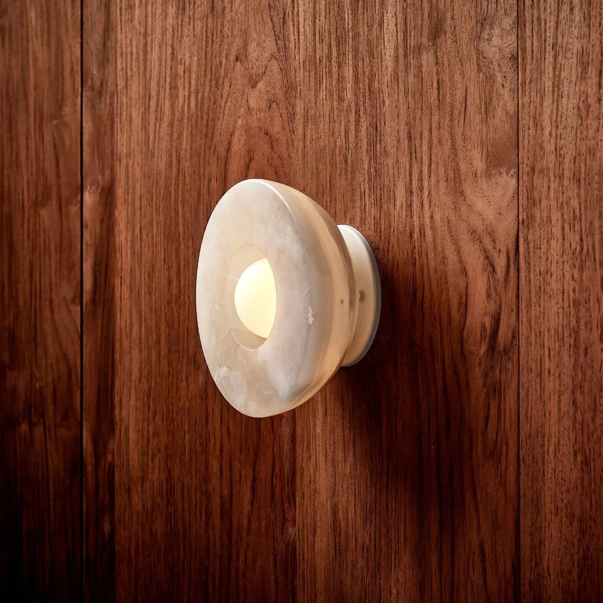 Jade Deisgn Wall Lamp