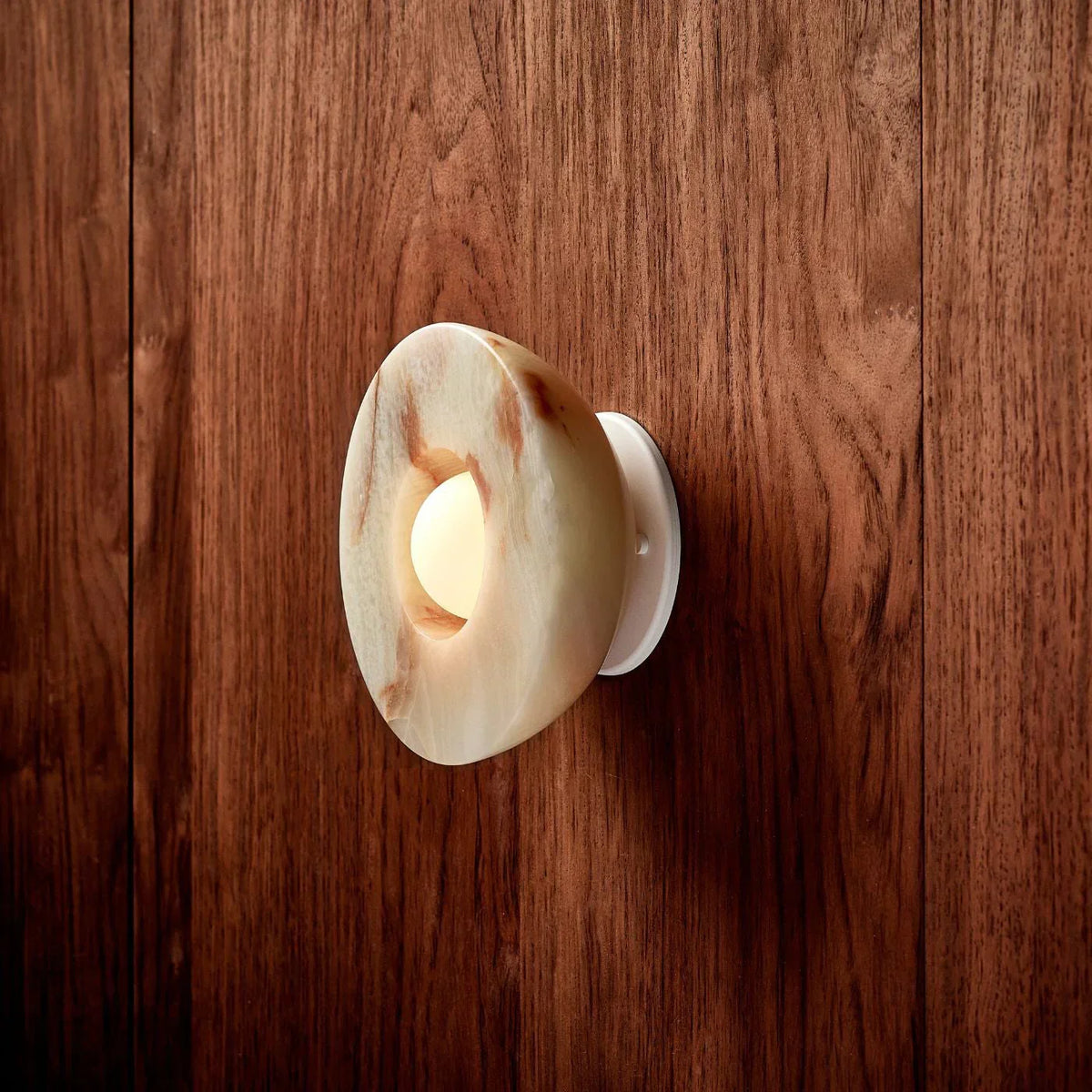 Jade Deisgn Wall Lamp