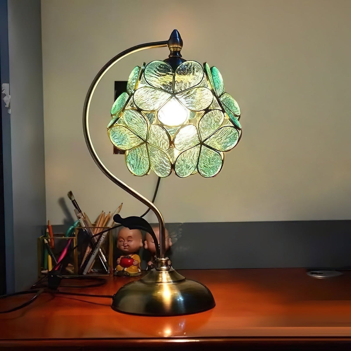 Evenq lámpara de mesa Aurelia Leaf