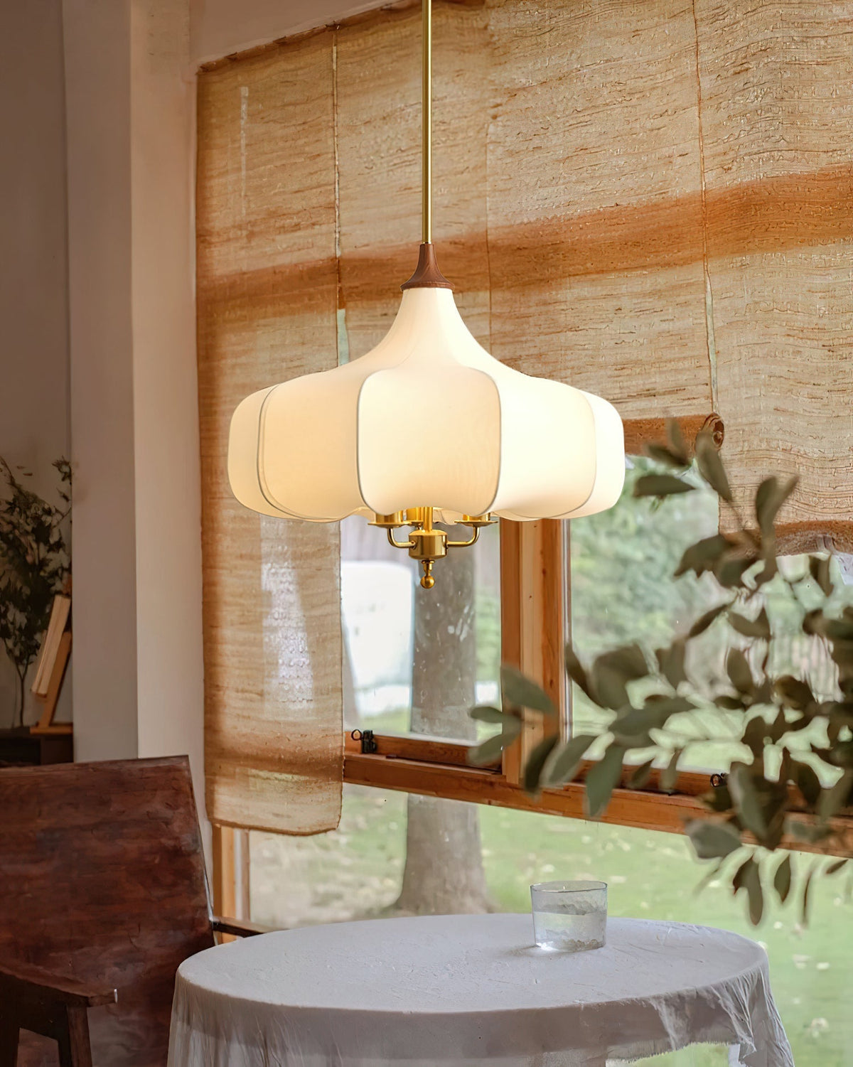 Jorath lámpara colgante de tejido y madera