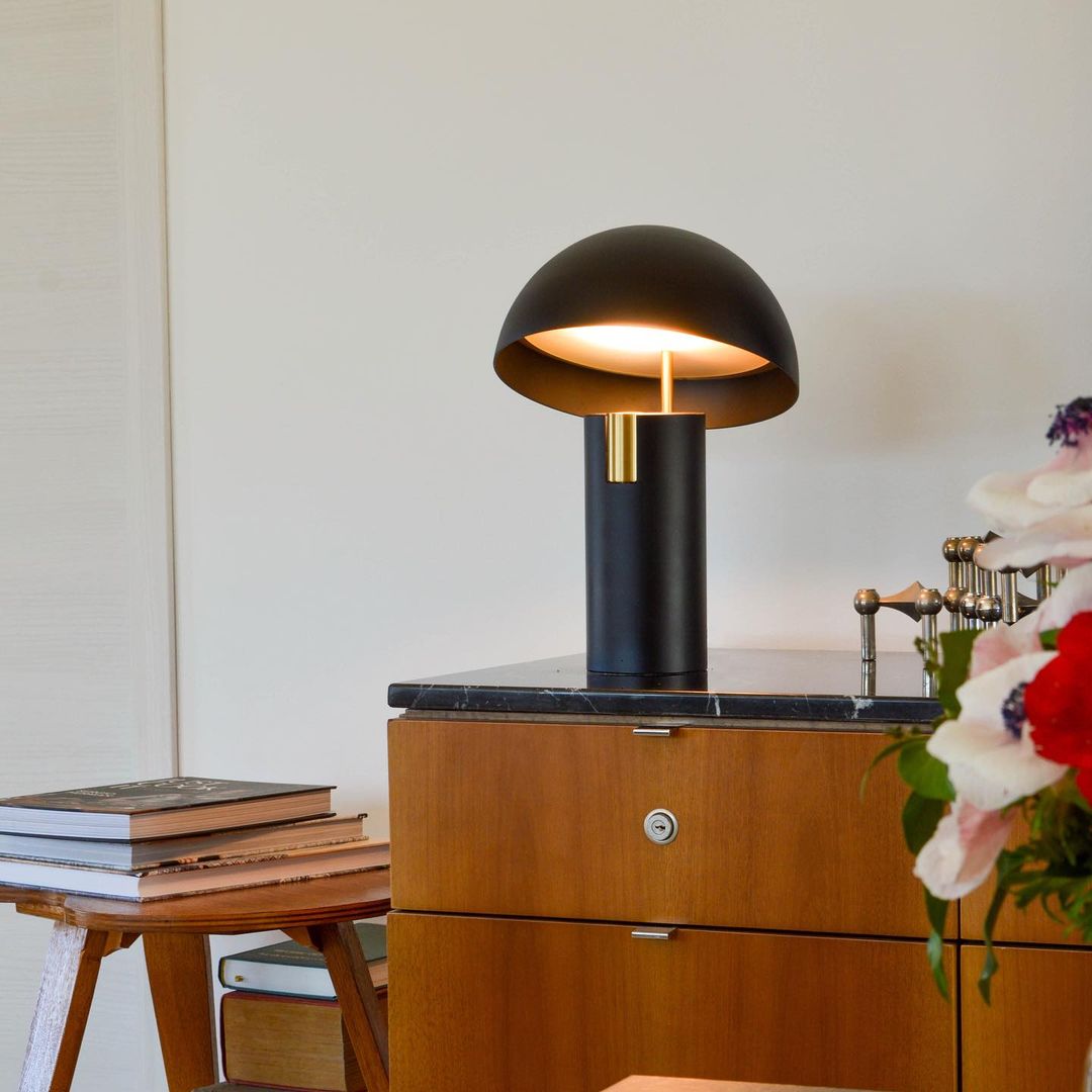 Veroca lámpara de mesa de acero industrial