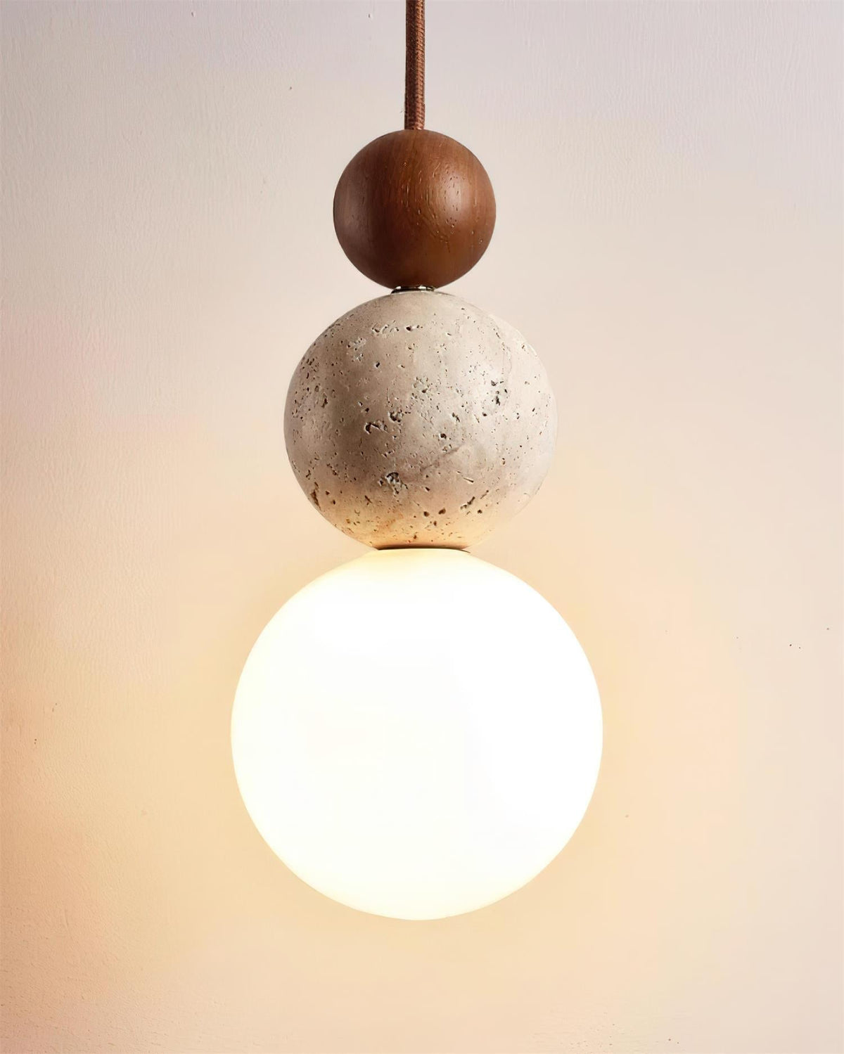 Giona lámpara colgante con esfera de travertino y madera neutro